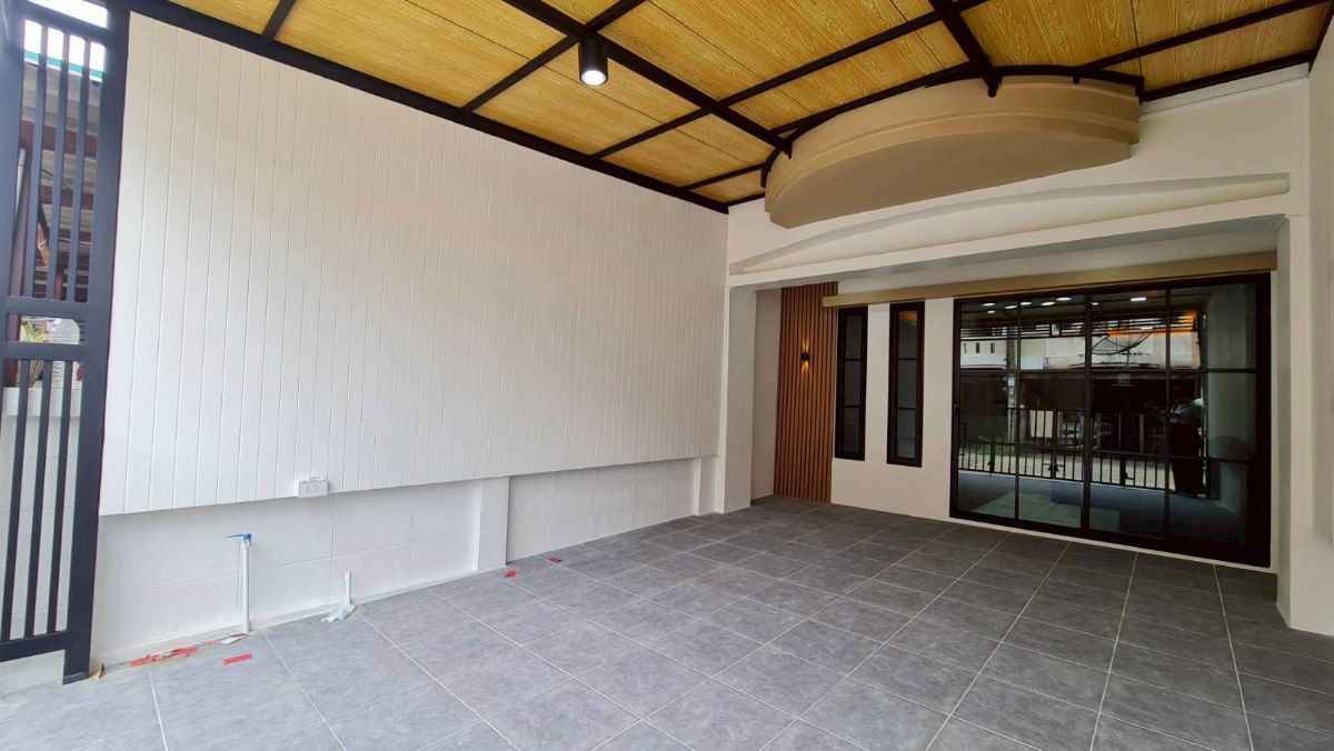 รูป S341 🏡 ขายทาวน์เฮาส์ 2 ชั้น หมู่บ้านเมืองประชา ถนนหทัยราษฎร์ 35 ขายเพียง 1,890,000 บาท รวมโอนแล้ว  - รูปที่ 3/20