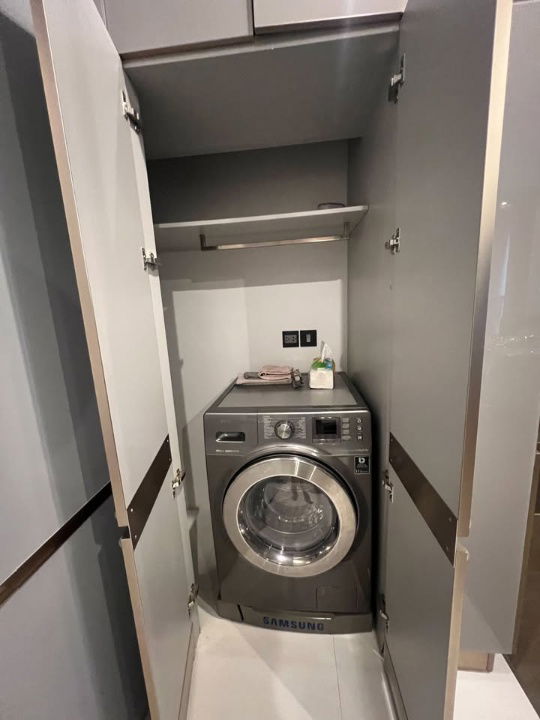 picture Rent - The Esse at Singha Complex - Line @966veldg - 16/18