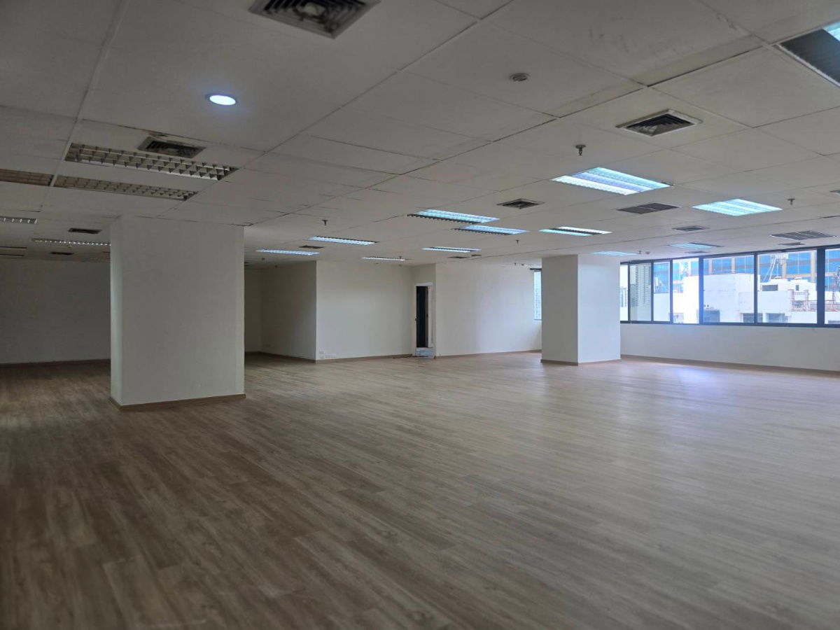 รูป 🏢 ขายพื้นที่สำนักงาน Rare Item วิว One Bangkok วิวเมืองที่สุดในย่านนี้– ลุมพินี ทาวเวอร์ ใจกลางพระราม 4 💰 ราคาขายเพียง 89,000 บาท/ตร.ม. - รูปที่ 6/7