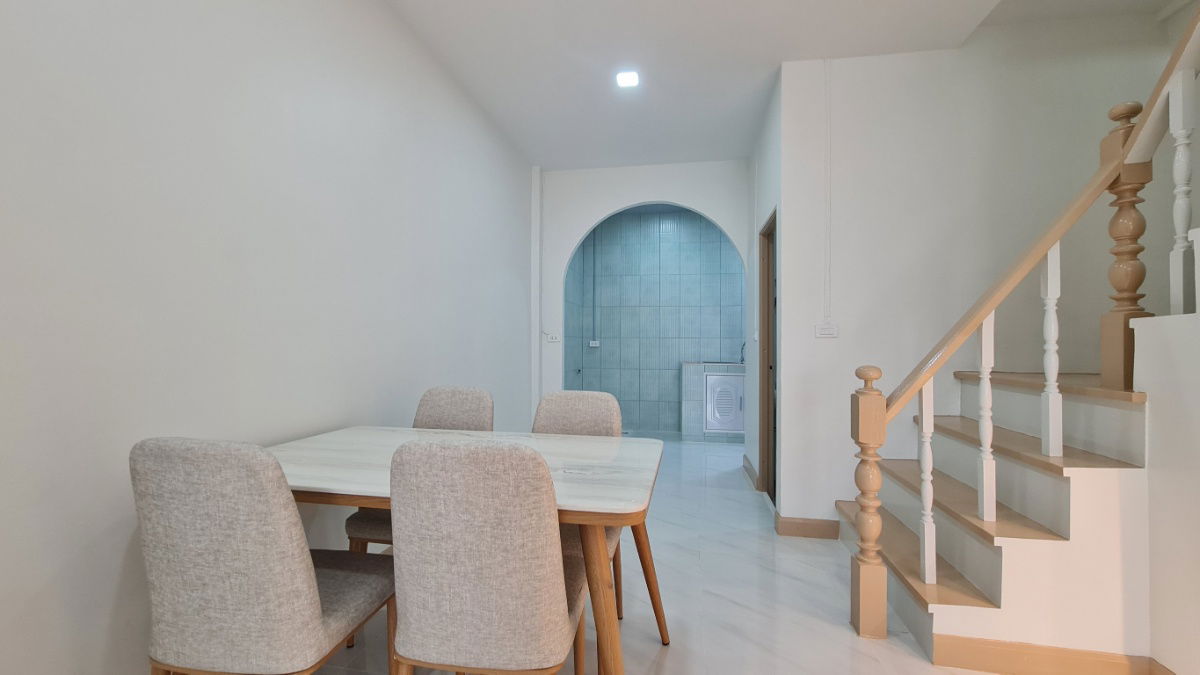 รูป S340 🏡 ขายทาวน์เฮาส์ 2 ชั้น หมู่บ้านอินทราวิว ถนนพระยาสุเรนทร์ 19 ขายเพียง 1,790,000 บาท พิเศษฟรีโอน - รูปที่ 6/20