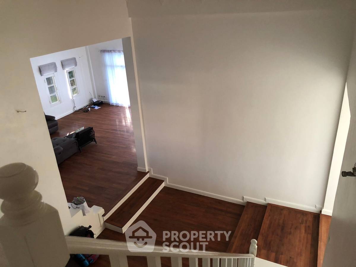 รูป วิลล่า 5-ห้องนอน ใน วังก์พง (ID 1445509) - รูปที่ 10/12