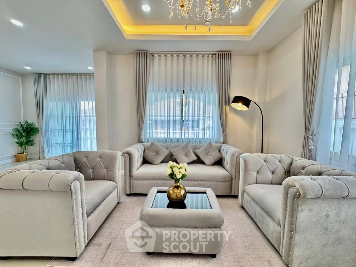 รูป บ้าน 3-ห้องนอน ใกล้ พัทยาตะวันออก (ID 2230063) - รูปที่ 2/25