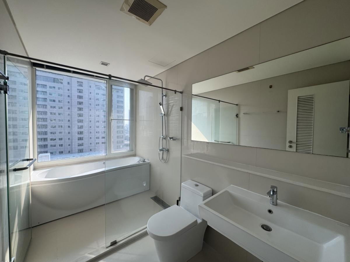 picture [ For Rent ]  ⚡🌈E61005 – IVY Thonglor⚡🌈 LINE: @theagentpro (with “@” in front) - 25/26