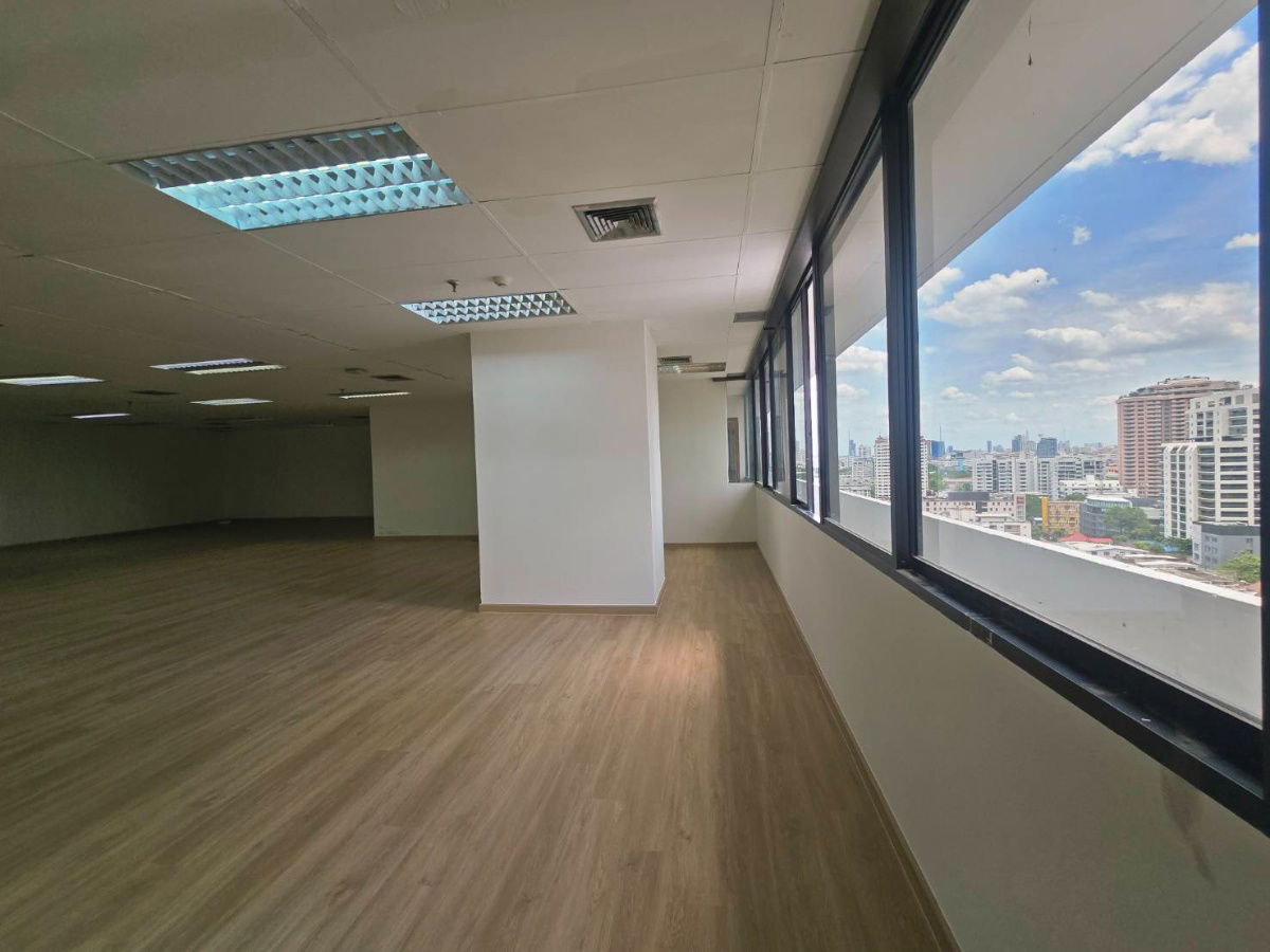 รูป 🏢 ขายพื้นที่สำนักงาน Rare Item วิว One Bangkok วิวเมืองที่สุดในย่านนี้– ลุมพินี ทาวเวอร์ ใจกลางพระราม 4 💰 ราคาขายเพียง 89,000 บาท/ตร.ม. - รูปที่ 3/7
