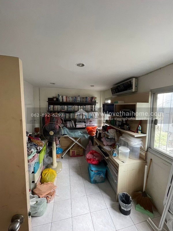 picture 3-storey townhouse for sale, Soi Pracha Uthit 12, Rim Suan Don Mueang Village, corner unit, facing the road on 3 sides, size 23 square wah, - 13/13