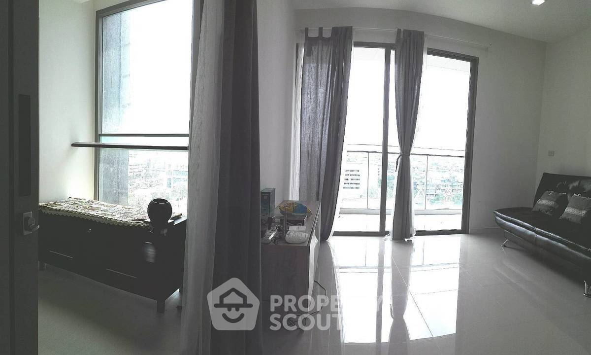picture 2-BR Condo at Star View close to Phra Ram 3 (ID 1535898) - 9/12