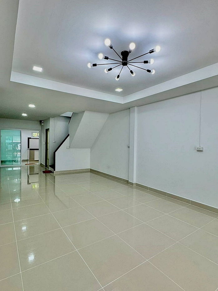 รูป บ้านสวย ทำเลดี  #หมู่บ้านจิตรณรงค์ การ์เด้นท์เฮ้าส์  บางกร่าง  เมืองนนทบุรี  เข้าซอยเพียง 100 เมตร - รูปที่ 6/20