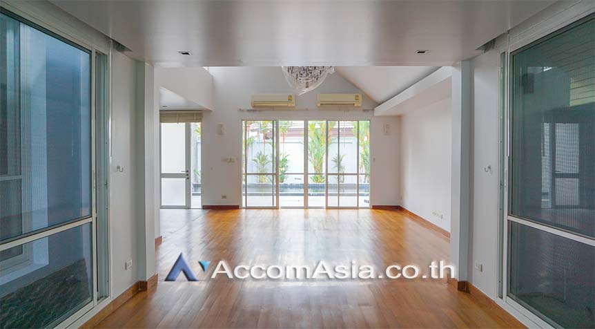 รูป 🔼🔽 AccomA 📩 Private Swimming Pool 5 BR House in Phra Khanong Nuea (2318352) - รูปที่ 2/14