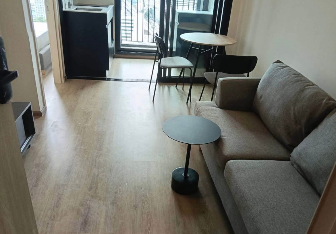 picture #S4202 For Rent Nue District R9 - 8/12