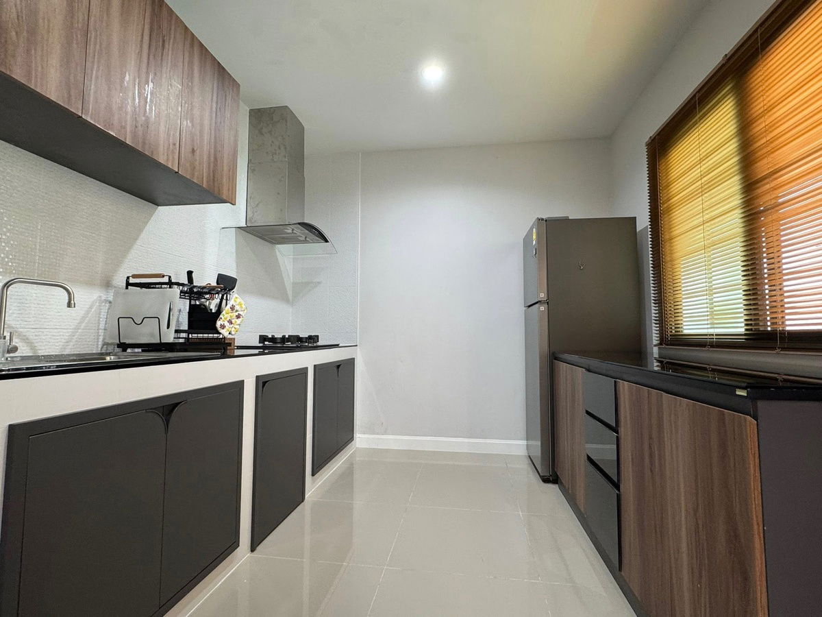 รูป บ้านเดี่ยวให้เช่า บ้านติดถนนหลักโครงการ 3 ห้องนอน 3 ห้องน้ำ ตกแต่งครบพร้อมเข้าอยู่  - รูปที่ 6/19
