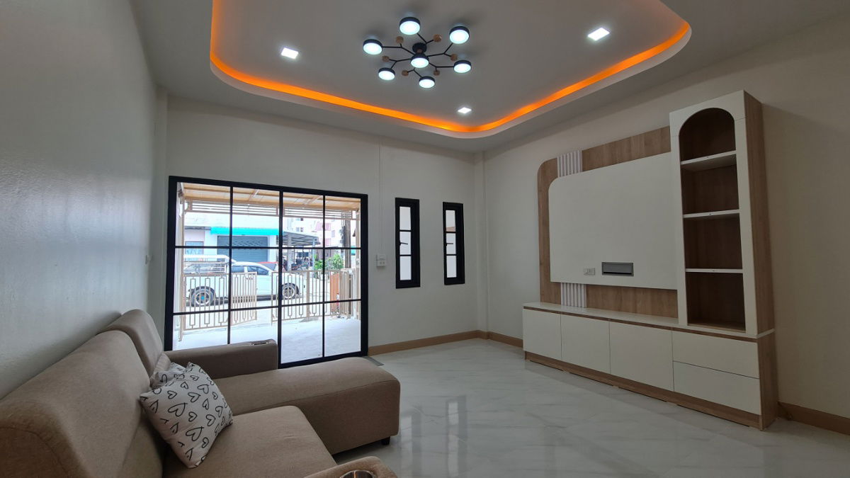 รูป S340 🏡 ขายทาวน์เฮาส์ 2 ชั้น หมู่บ้านอินทราวิว ถนนพระยาสุเรนทร์ 19 ขายเพียง 1,790,000 บาท พิเศษฟรีโอน - รูปที่ 5/20