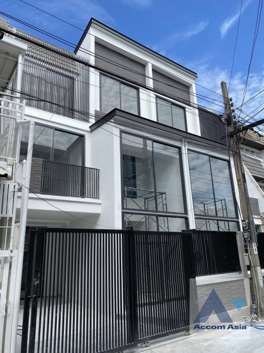 picture 🔼🔽 AccomA 📩 Elegant townhouse with natural light and modern layout (AA42421) - 7/20