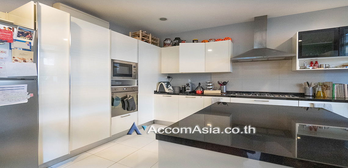 picture 🔼🔽 AccomA 📩 Renovated executive home with private pool in gated community (AA13419) - 14/19