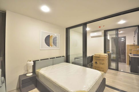XT HUAIKHWANG ห้องสวย ราคาดี สอบถามเพิ่มเติมได้ที่ Line @condorental