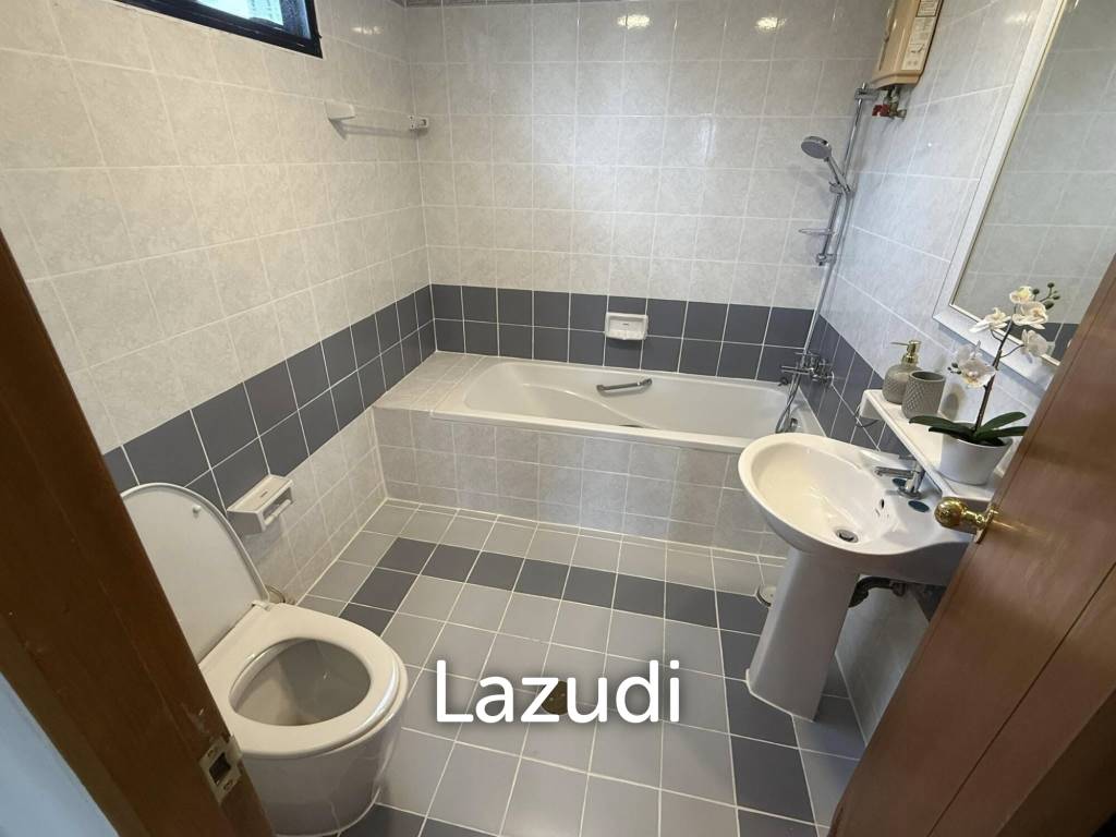 รูป 2 Bedroom 2 Bathroom 114 Sq.m United Tower - รูปที่ 11/12