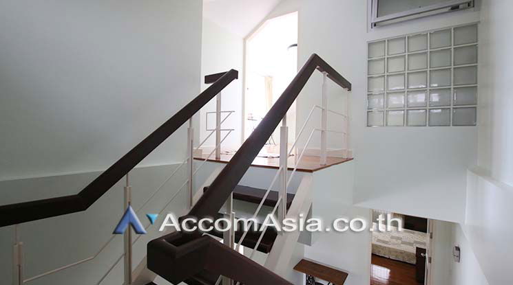 picture 🔼🔽 AccomA 📩 Bright home in compound near BTS and Emporium mall (5002901) - 10/11