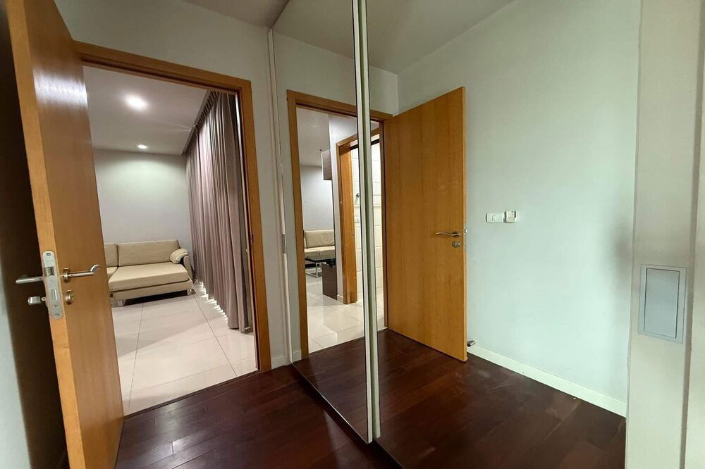 picture 🔥 Sale with tenant !!🔥 Code C20250700041..........Circle Condominium, 1 bedroom, 1 bathroom, high floor 13++, furnished, Special Deal!!📣📣 - 6/8