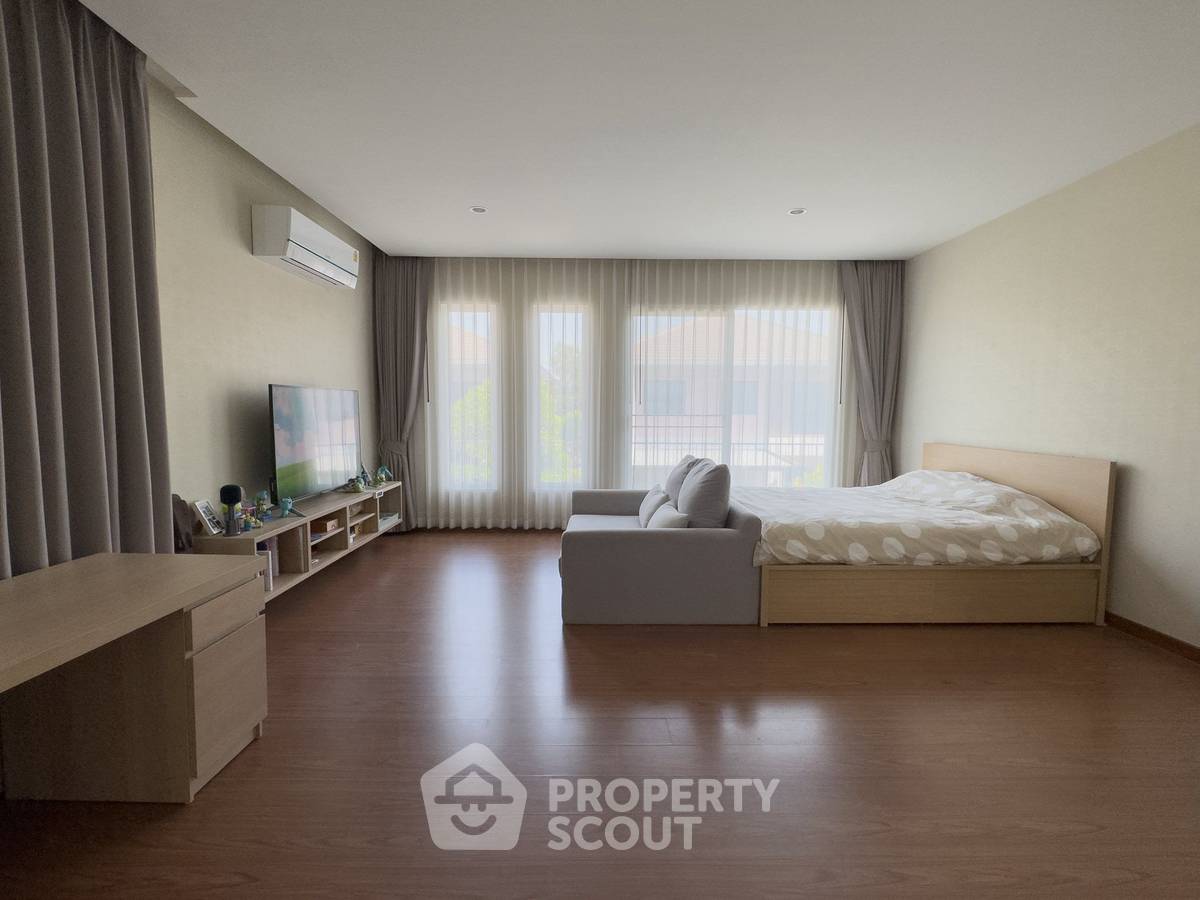 picture 4-BR House at THE CITY RAMINTRA-WONGWAEN in Sam Wa Tawan Tok (ID 2230489) - 7/24