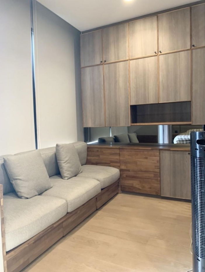 รูป Ashton Chula Silom【𝐑𝐄𝐍𝐓】🔥ห้องสไตล์มูจิบวกความลักชู เฟอร์นิเจอร์จัดเต็ม ส่วนกลางครบครัน ใกล้สามย่านมิตรทาวน์ 🔥  ติดต่อไลน์ไอดี: @hacondo - รูปที่ 3/10