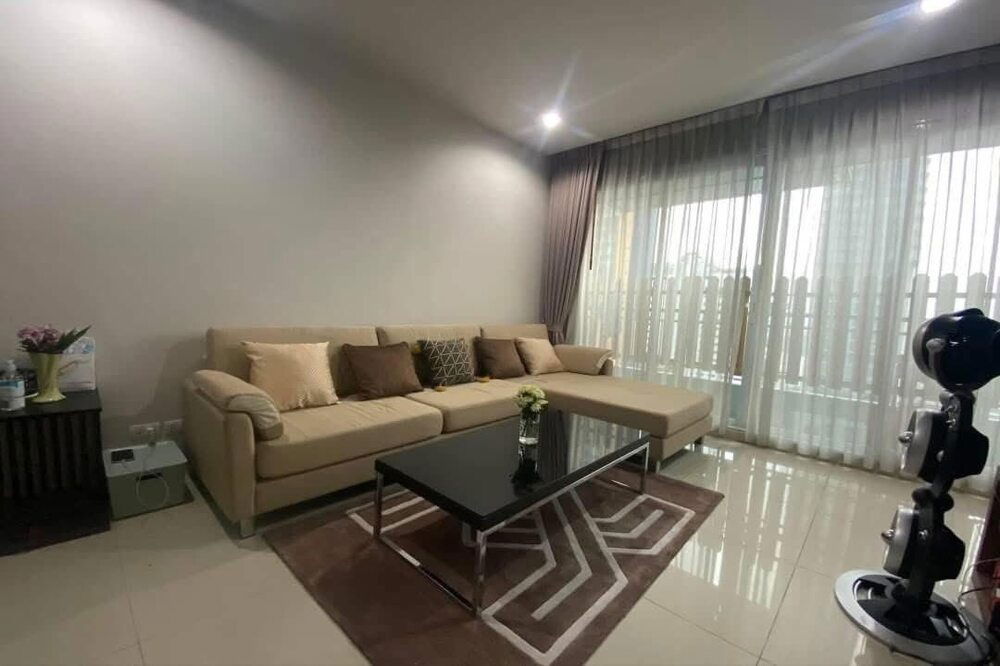 picture 🔥 Sale with tenant !!🔥 Code C20250700041..........Circle Condominium, 1 bedroom, 1 bathroom, high floor 13++, furnished, Special Deal!!📣📣 - 2/8