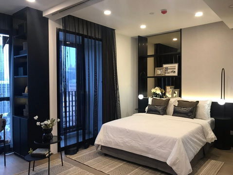 Ashton Chula Silom【𝐑𝐄𝐍𝐓】🔥ห้องสุดเท่ แต่ยังแฝงความหรู เฟอร์นิเจอร์พรีเมียม สิ่งอำนวยความสะดวกจัดเต็ม🔥  ติดต่อไลน์ไอดี: @hacondo