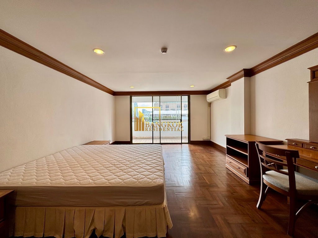 picture Large 4 Bedroom Duplex Apartment in Phrom Phong - BR21290AP - 33/55