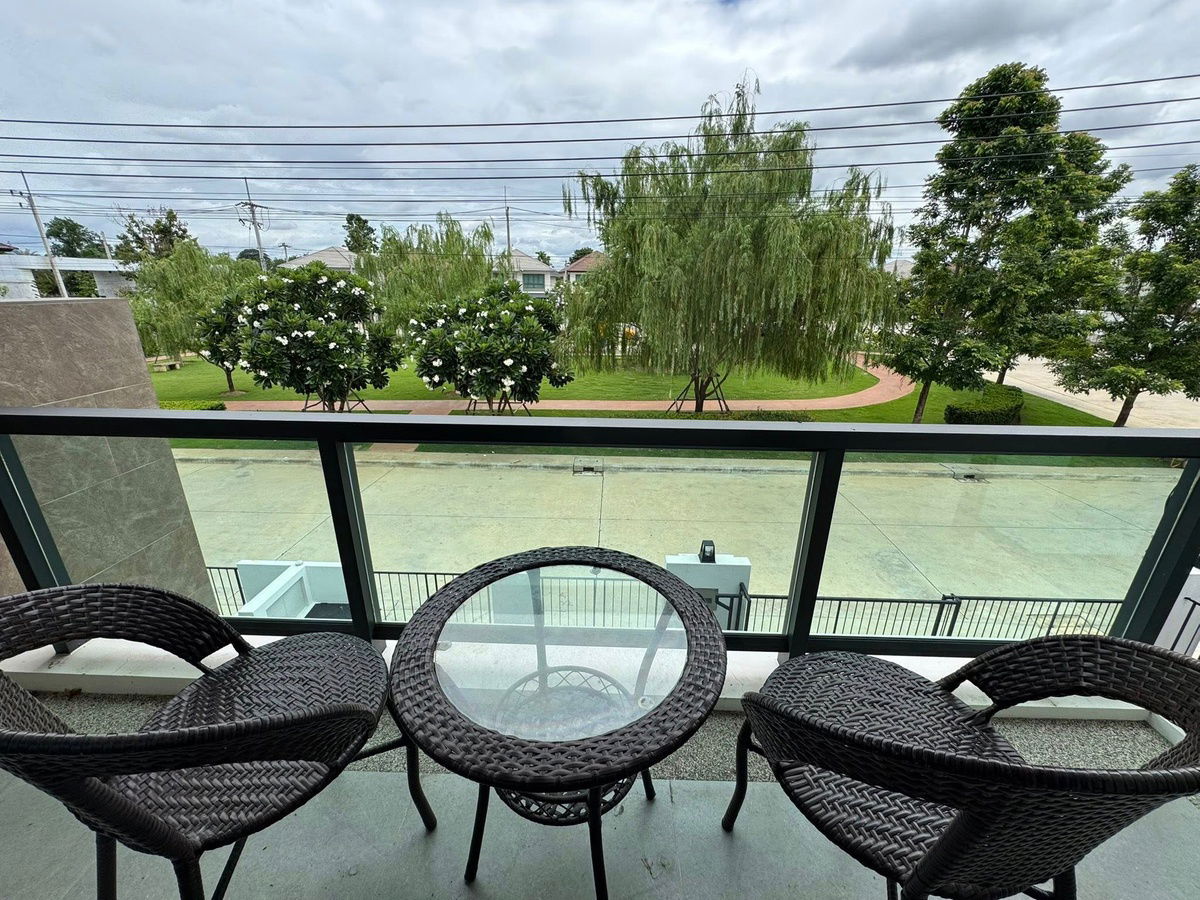 รูป บ้านเดี่ยวให้เช่า บ้านติดถนนหลักโครงการ 3 ห้องนอน 3 ห้องน้ำ ตกแต่งครบพร้อมเข้าอยู่  - รูปที่ 12/19