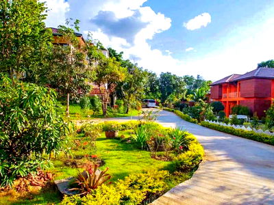 ที่ดิน ปากช่อง โคราช : ขาย ที่ดินพร้อมรีสอร์ท เขาใหญ่ ภูคำหลวง เนื้อที่ 11 ไร่ 3 งาน 65 ตร.ว. ต.หมูสี อ.ปากช่อง จ.นครราชสีมา