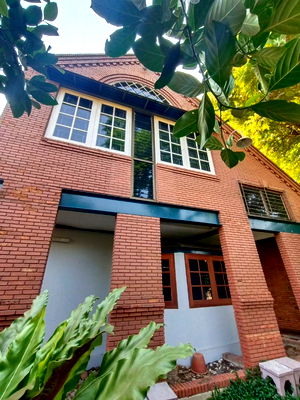 Houses for rent วิทยาลัยดุสิตธานี : 📌 3-story single house, sitting on a 200 square wah plot 📌