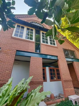 📌 3-story single house, sitting on a 200 square wah plot 📌