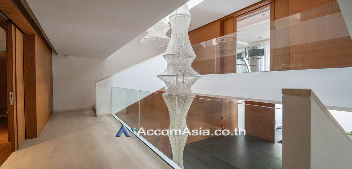 picture 🔼🔽 AccomA 📩  Resort-Like Wooden Home with Lush Garden and Privacy  (AA30881) - 18/20