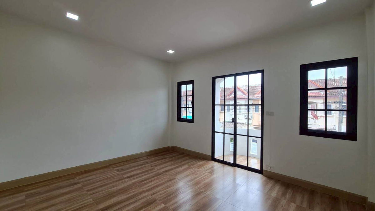 รูป S341 🏡 ขายทาวน์เฮาส์ 2 ชั้น หมู่บ้านเมืองประชา ถนนหทัยราษฎร์ 35 ขายเพียง 1,890,000 บาท รวมโอนแล้ว  - รูปที่ 19/20