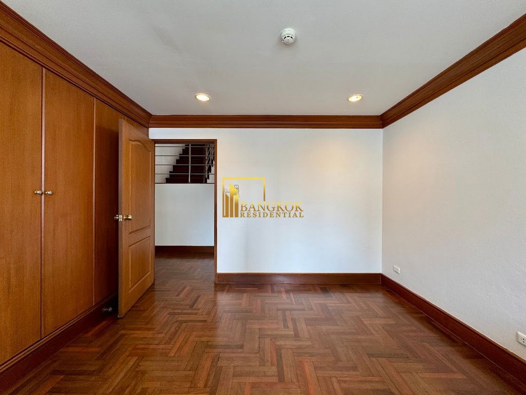 picture Large 4 Bedroom Duplex Apartment in Phrom Phong - BR21290AP - 29/55