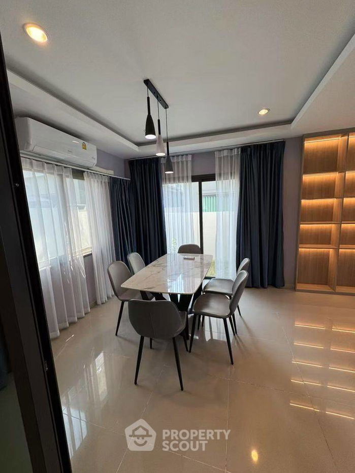 picture 3-BR House in Bang Lamung (ID 2111942) - 2/10