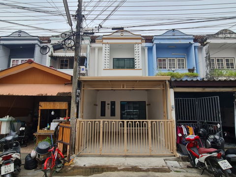 S340 🏡 ขายทาวน์เฮาส์ 2 ชั้น หมู่บ้านอินทราวิว ถนนพระยาสุเรนทร์ 19 ขายเพียง 1,790,000 บาท พิเศษฟรีโอน