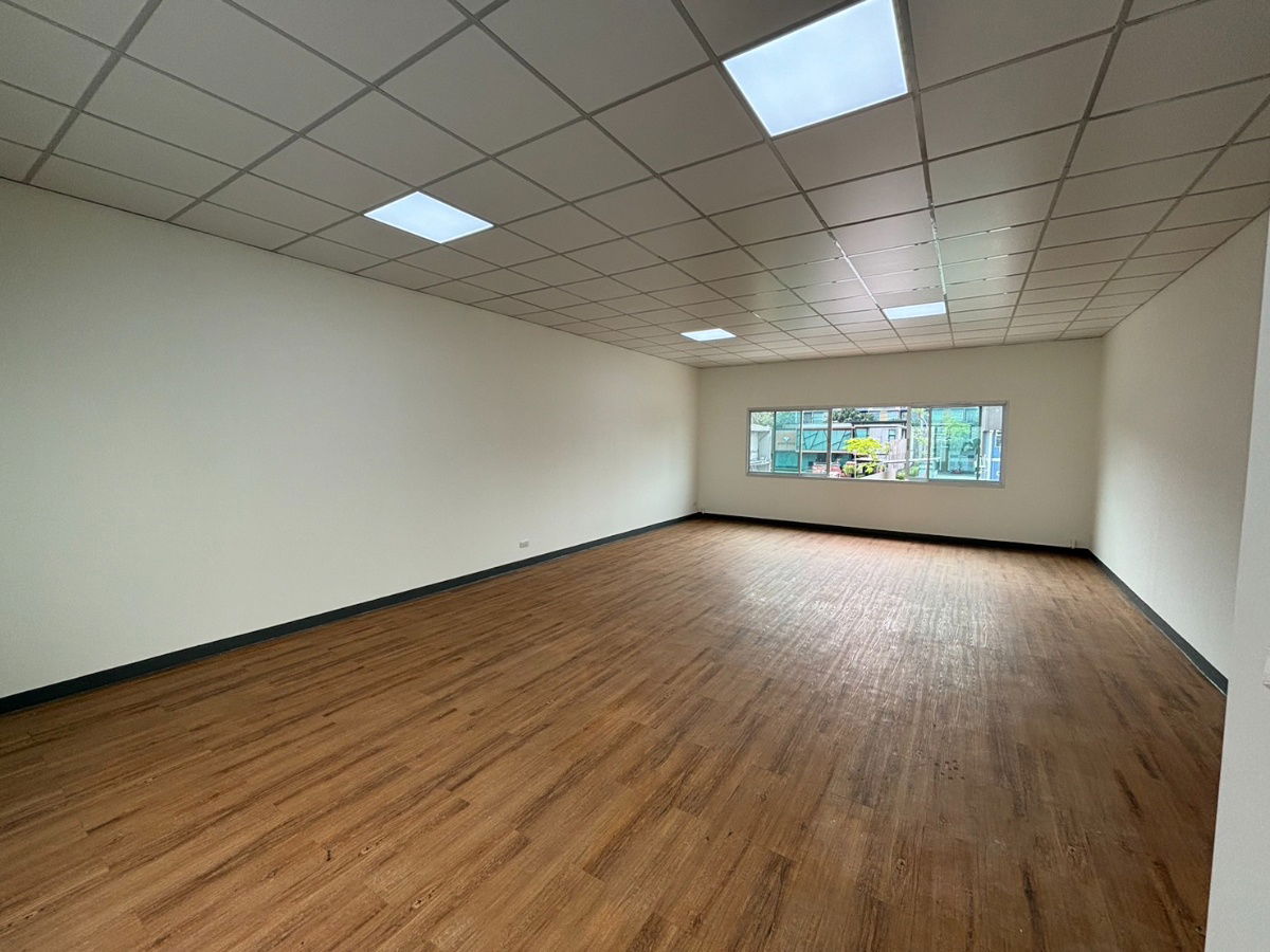 รูป ให้เช่า พื้นที่สำนักงาน พระราม 4 BTS เอกมัย คลองเตย กรุงเทพมหานคร  BRE25406 - รูปที่ 1/6