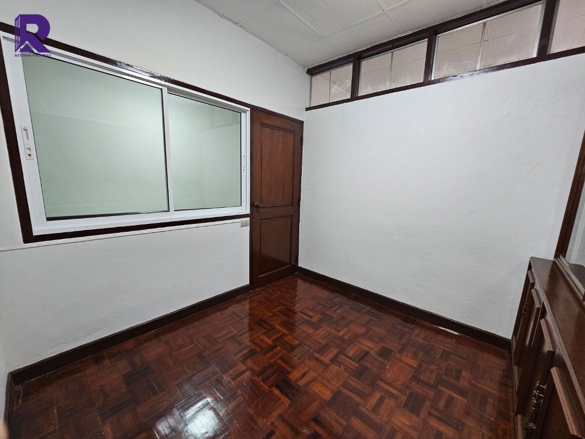 รูป ทาวน์เฮ้าส์ 2 ชั้น 4 นอน ม.ลาดพร้าววิลล่า ซ.ลาดพร้าว 47 แยก 9 (RH016) - รูปที่ 16/23