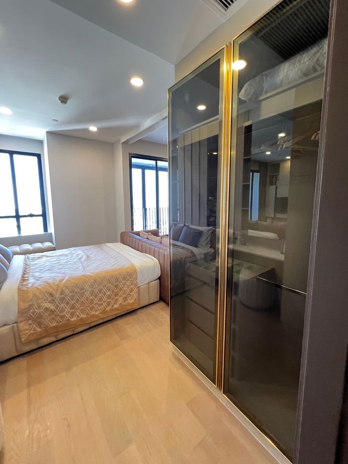 รูป Ashton Chula Silom【𝐑𝐄𝐍𝐓】🔥 ชั้นสูง วิวเมืองเต็มตา พร้อมห้องที่ออกแบบมาให้ใช้ได้จริงทุกตารางนิ้ว🔥  ติดต่อไลน์ไอดี: @hacondo - รูปที่ 2/9
