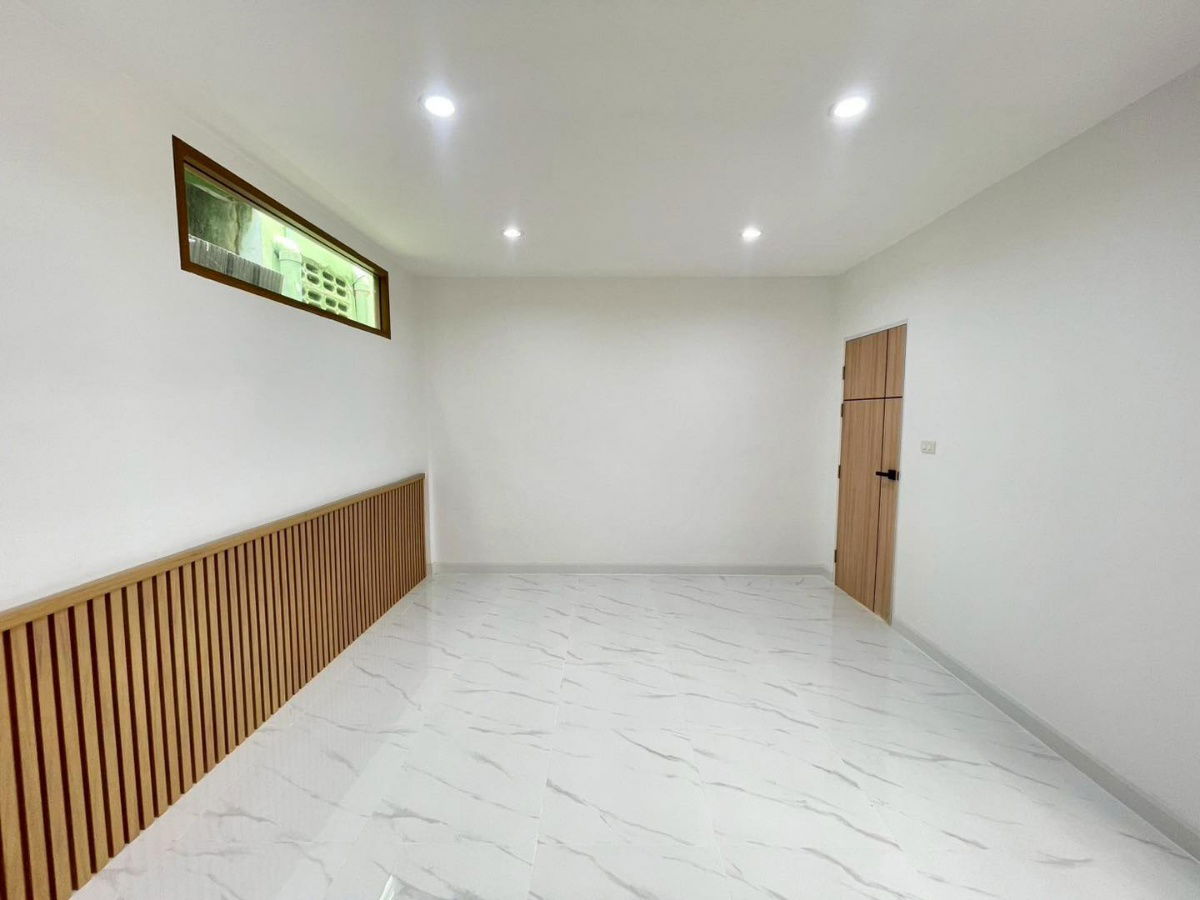รูป ขายบ้านเดี่ยวชั้นเดียว - ตกแต่งใหม่พร้อมอยู่ หมู่บ้านทหารกองหนุน รามอินทรา 109 พระยาสุเรนทร์ 28 ขนาด 41 ตารางวา 3 ห้องนอน 2 ห้องน้ำ - รูปที่ 8/25