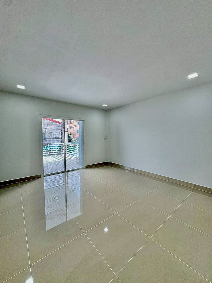 รูป บ้านสวย ทำเลดี  #หมู่บ้านจิตรณรงค์ การ์เด้นท์เฮ้าส์  บางกร่าง  เมืองนนทบุรี  เข้าซอยเพียง 100 เมตร - รูปที่ 13/20