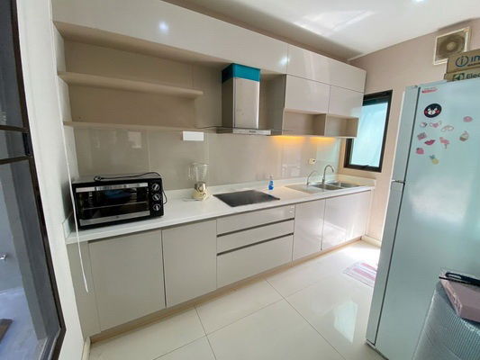 picture FOR RENT SOUL EKAMAI - LADPRAO / 3 bedrooms 4 bathrooms / 48 Sqw. 300 Sqm. **120,000** LUXURIOUS PROJECT CLOSE TO TOWN IN TOWN - 4/15