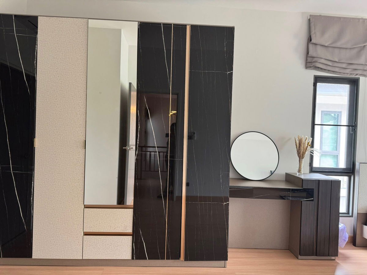 รูป บ้านเดี่ยวให้เช่า บ้านติดถนนหลักโครงการ 3 ห้องนอน 3 ห้องน้ำ ตกแต่งครบพร้อมเข้าอยู่  - รูปที่ 17/19