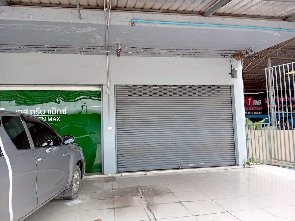 รูป ให้เช่าตึกแถว 3 คูหา ใกล้ MRT ไทรม้า ราคา 50000 บาท/เดือน 0830118899 - รูปที่ 9/11