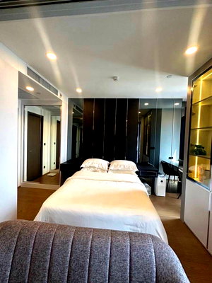 Condos for sale : Ashton Chula Silom【𝐒𝐄𝐋𝐋 & 𝐑𝐄𝐍𝐓】🔥Luxury, private design, and tranquility in this thoughtfully designed room🔥  Contact Line ID: @hacondo