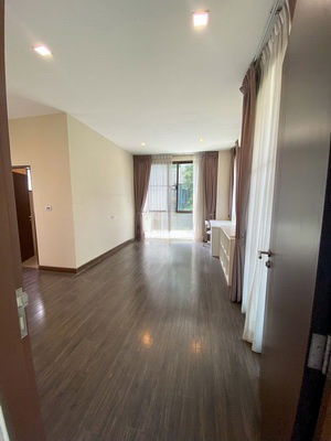 picture FOR RENT SOUL EKAMAI - LADPRAO / 3 bedrooms 4 bathrooms / 48 Sqw. 300 Sqm. **120,000** LUXURIOUS PROJECT CLOSE TO TOWN IN TOWN - 11/15