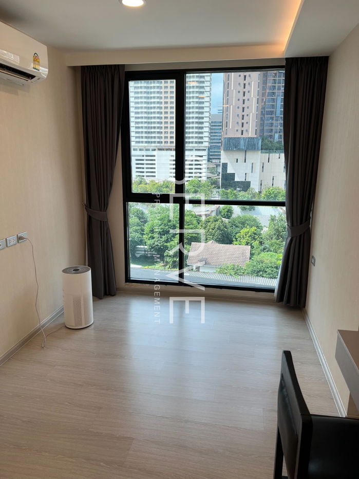 picture Nice Room 2 Beds with Bathtub Good Location Shuttle Bus to BTS Thong Lo 850 m. at Vtara Sukhumvit 36 Condo / For Sale - 5/10