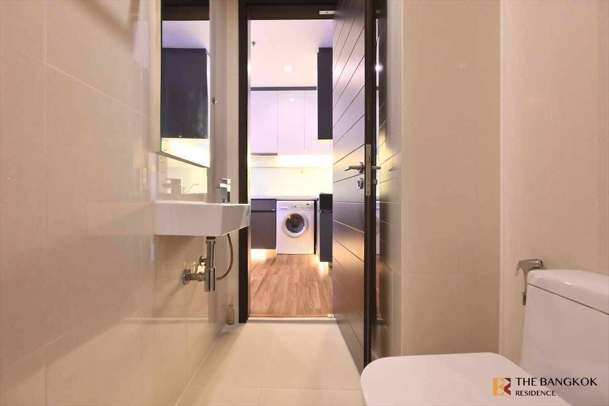 picture Don’t Miss! ✨ Ivy Ampio, Stylish Unit in New CBD, Near MRT Thailand Cultural Centre - 11/12