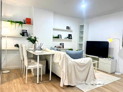Condos for rent : 📲Line ID @556ryccg 🚄35 sqm 1 Bedroom Floor4 49Suite Sukhumvit49🐶Pet Friendly🐱Fully furnished near BTS Thonglor 650m.
