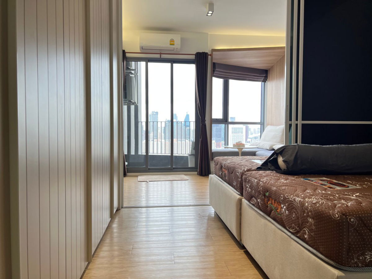 รูป Triple Y Residence【𝐑𝐄𝐍𝐓】🔥ห้องสไตล์มินิมอลมินิใจ ในทำเลที่ดีที่สุด ที่ให้ความรู้สึกอบอุ่น🔥  ติดต่อไลน์ไอดี: @hacondo - รูปที่ 2/10