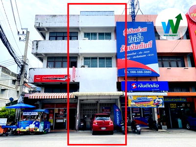 Townhouses for sale : Shophouse Soi Khubon 27 Ramintra